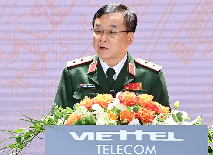 Trung tướng Hoàng Xuân Chiến Ủy viên Trung ương Đảng, Ủy viên Quân ủy Trung ương, Thứ trưởng Bộ Quốc phòng phát biểu tại Lễ kỷ niệm