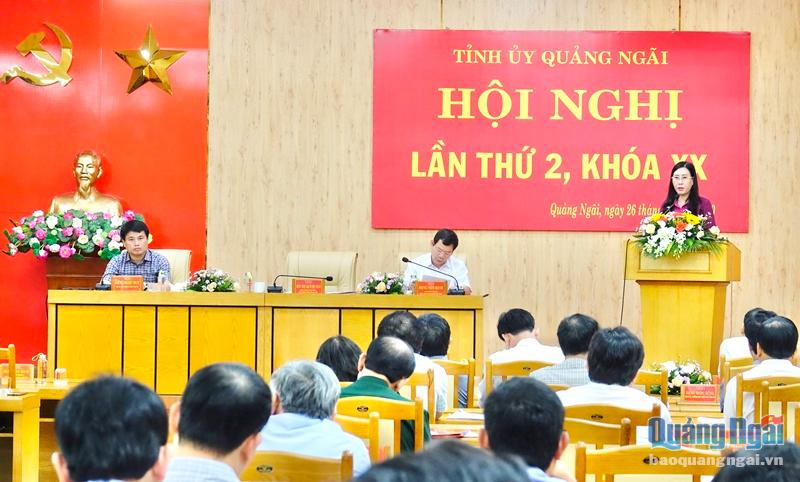 Ủy viên Dự khuyết Trung ương Đảng, Bí thư Tỉnh ủy, Chủ tịch HĐND tỉnh Bùi Thị Quỳnh Vân phát biểu chỉ đạo tại hội nghị
