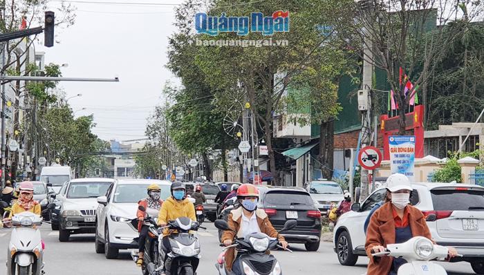Đường Phan Bội Châu (TP.Quảng Ngãi): Chưa đảm bảo an toàn giao thông