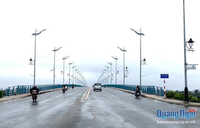 Thành phố Quảng Ngãi sẽ tổ chức bắn pháo hoa tại điểm cầu Thạch Bích trong đêm giao thừa đón xuân Tân Sửu 2021.