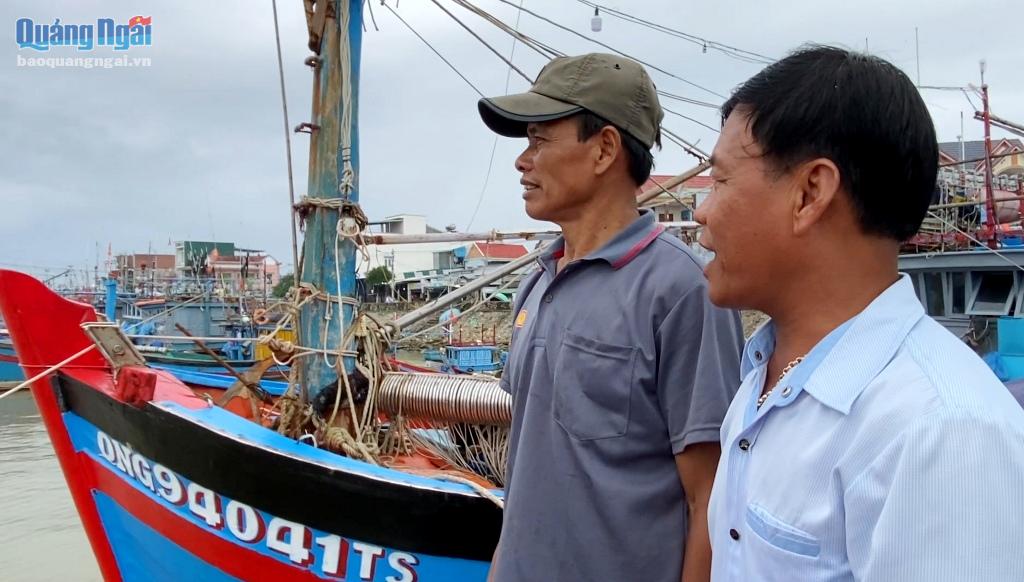 Ngư dân Mỹ Á đang mong chờ thời thời tiết thuận lợi để vươn khơi