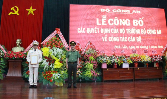 Đại tá Lê Vinh Quy nhận chức vụ Giám đốc Công an tỉnh Đắk Lắk