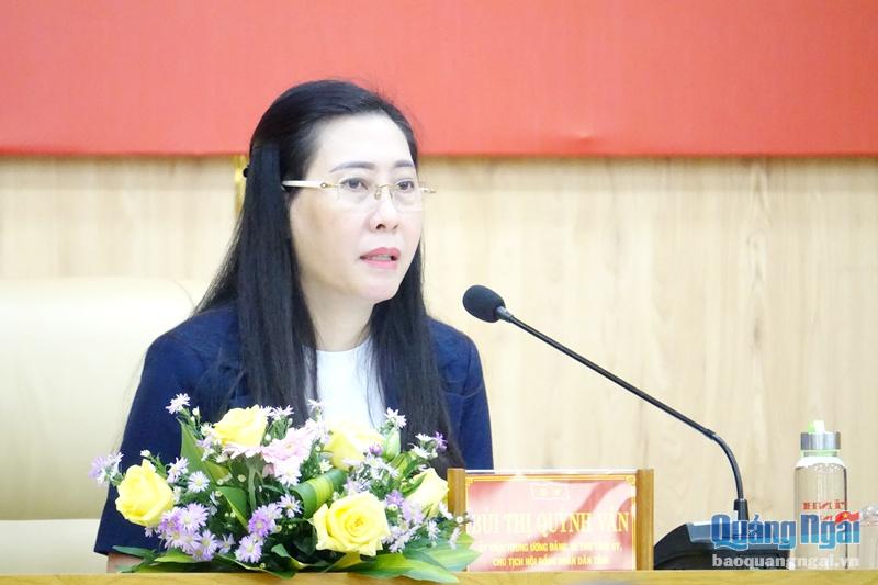 Ủy viên Trung ương Đảng, Bí thư Tỉnh ủy, Chủ tịch HĐND tỉnh Bùi Thị Quỳnh Vân chủ trì buổi đối thoại