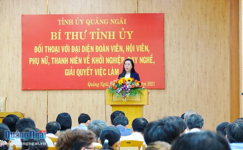 Ủy viên Trung ương Đảng, Bí thư Tỉnh ủy, Chủ tịch HĐND tỉnh Bùi Thị Quỳnh Vân phát biểu kết luận buổi đối thoại