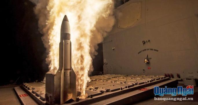 Tên lửa SM-3 phóng từ tàu chiến Mỹ. Ảnh: Cơ quan Phòng thủ Tên lửa Mỹ (MDA)