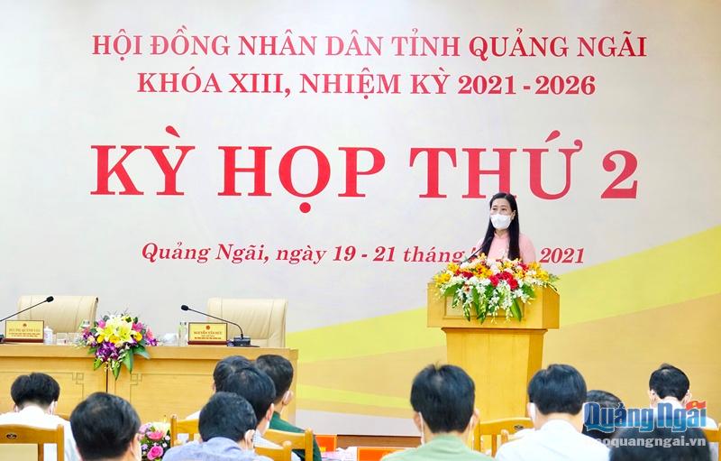Ủy viên Trung ương Đảng, Bí thư Tỉnh ủy, Chủ tịch HĐND tỉnh Bùi Thị Quỳnh Vân phát biểu bế mạc kỳ họp