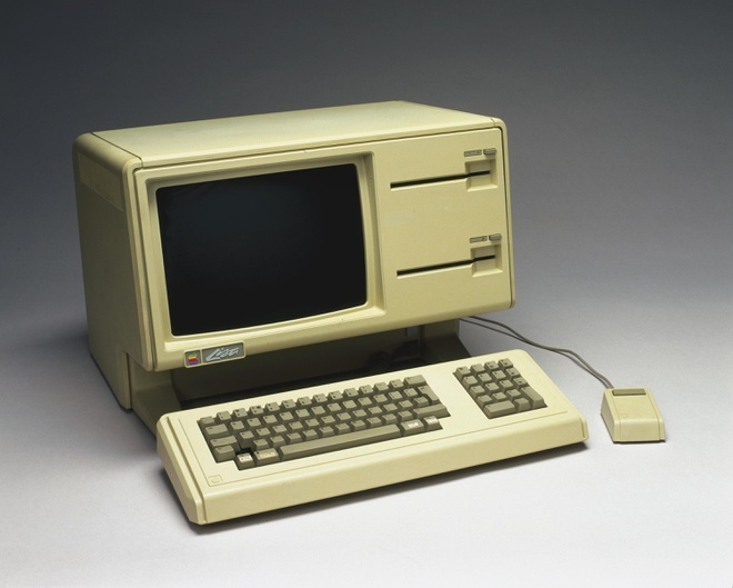 Kể cả Apple trong những năm 1980 cũng phải theo trào lưu màu be. Ảnh: Science Museum Blog.