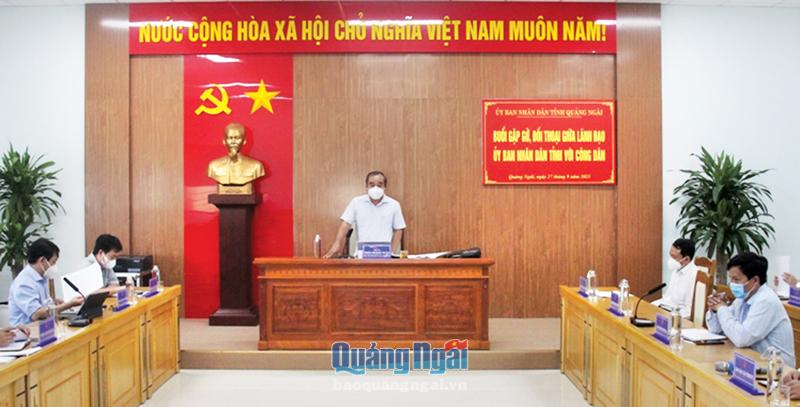 Phó Chủ tịch Thường trực UBND tỉnh Trần Hoàng Tuấn phát biểu kết luận tại buổi đối thoại.  Ảnh: S.THƯƠNG