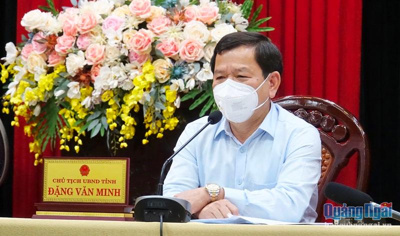 Chủ tịch UBND tỉnh Đặng Văn Minh phát biểu tại cuộc họp