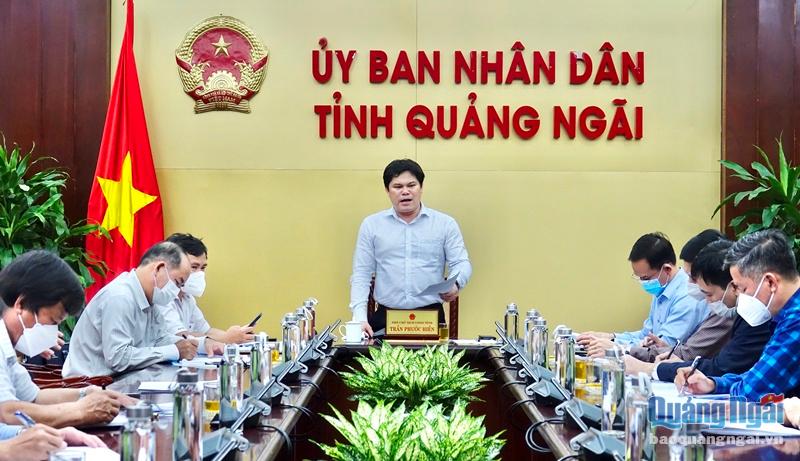 Phó Chủ tịch UBND tỉnh Trần Phước Hiền phát biểu tại cuộc họp
