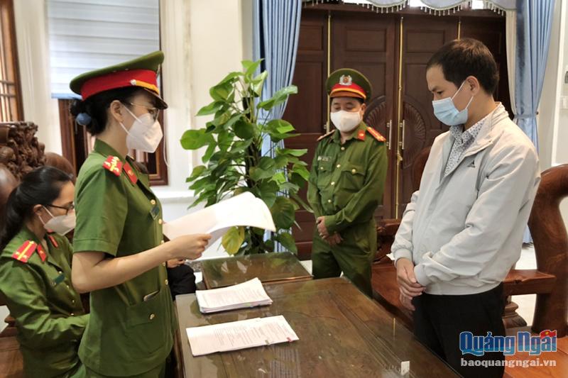 Bắt tạm giam cán bộ địa chính phường Trần Hưng Đạo