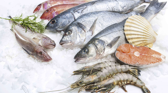 Một số loại hải sản có thể làm tăng nồng độ axit uric trong máu.