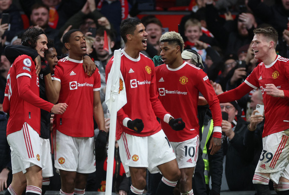Các cầu thủ Man Utd ăn mừng bàn thắng vào lưới West Ham - Ảnh: REUTERS
