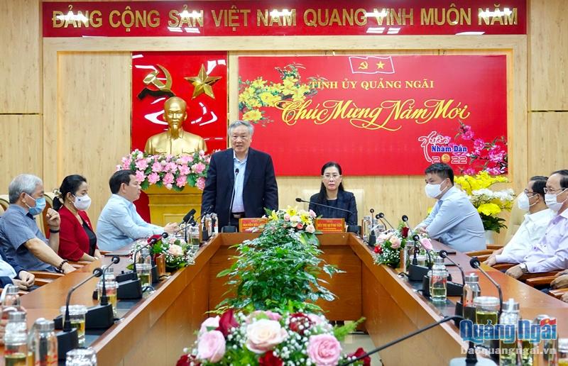 Ủy viên Bộ Chính trị, Bí thư Trung ương Đảng, Chánh án TAND Tối cao Nguyễn Hòa Bình phát biểu tại buổi gặp mặt