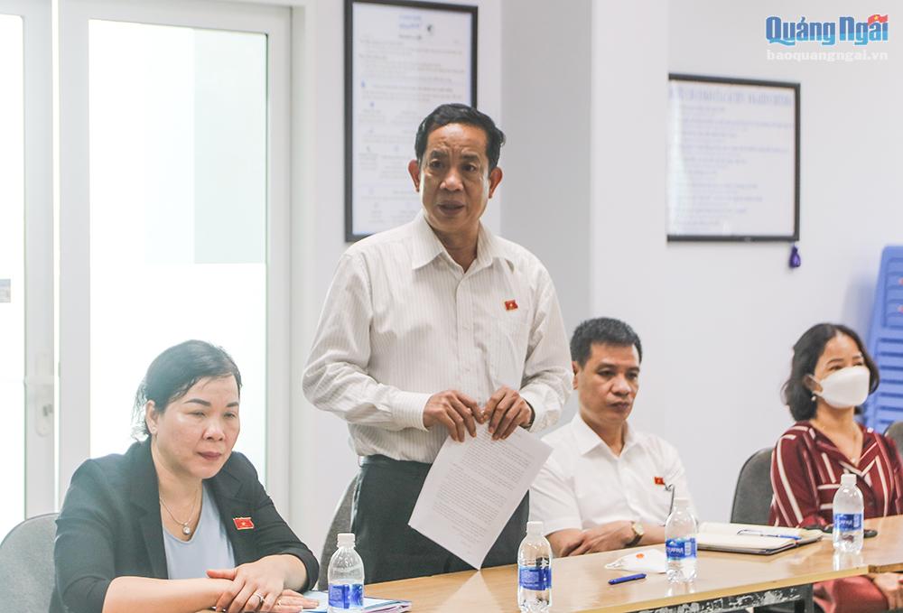 Phó Chủ nhiệm Ủy ban Xã hội Quốc hội Đặng Thuần Phong phát biểu tại buổi làm việc.