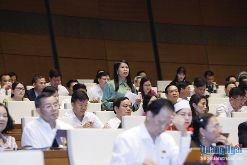 Đại biểu Quốc hội Vũ Thị Liên Hương góp ý dự thảo Luật Điện ảnh (sửa đổi)
