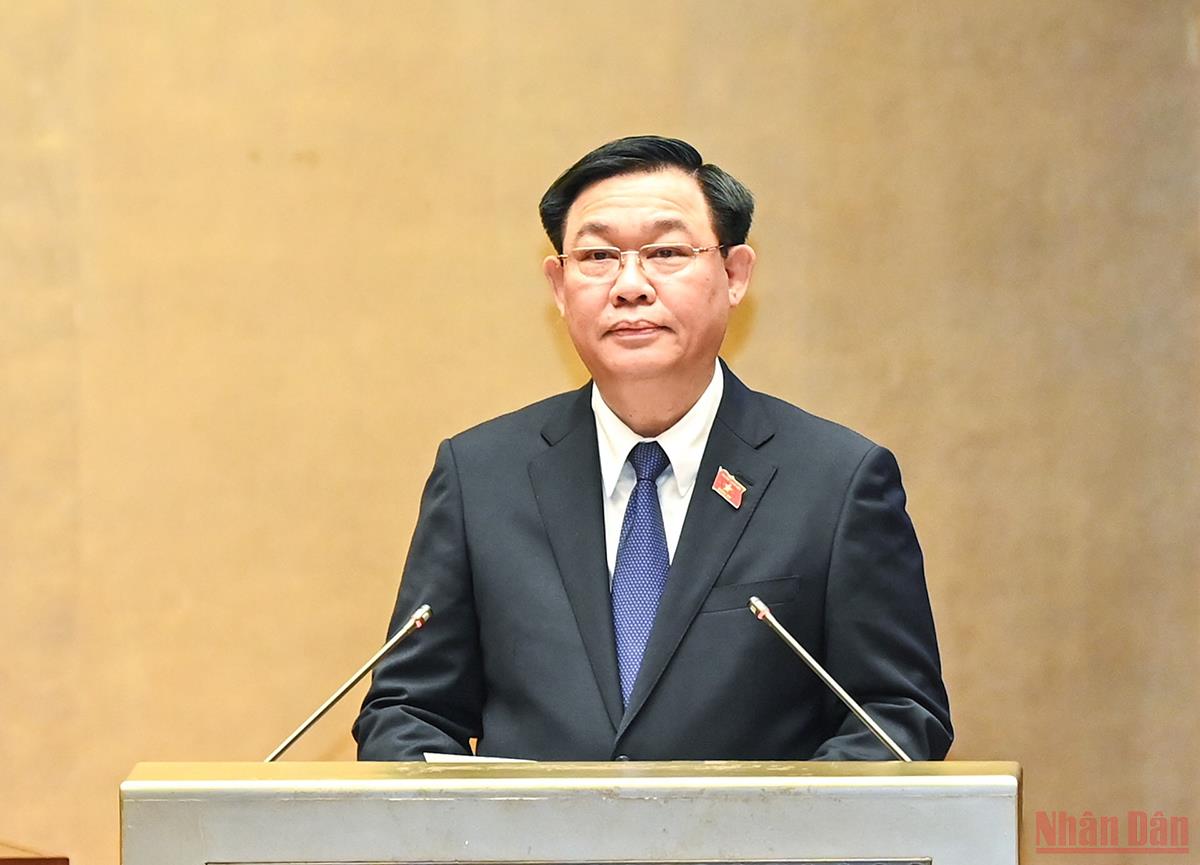 Chủ tịch Quốc hội Vương Đình Huệ phát biểu khai mạc. 