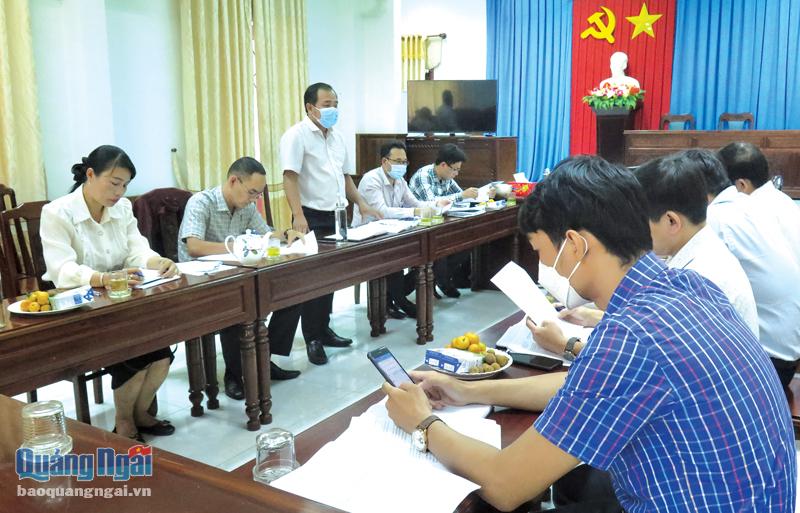 Đoàn công tác của Tỉnh ủy khảo sát công tác phát triển đảng viên tại Đảng ủy Khối Cơ quan và Doanh nghiệp tỉnh.