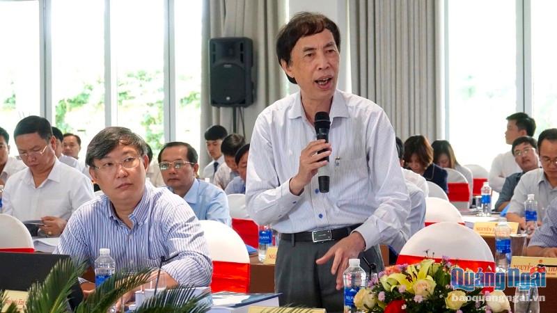 Tiến sĩ Võ Trí Thành phát biểu tại hội thảo.