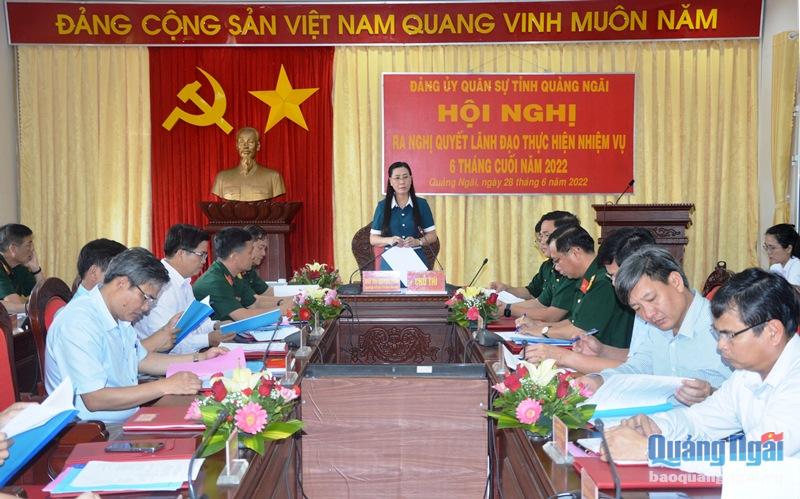 Ủy viên Trung ương Đảng, Bí thư Tỉnh ủy, Bí thư Đảng ủy Quân sự tỉnh Bùi Thị Quỳnh Vân phát biểu tại hội nghị.