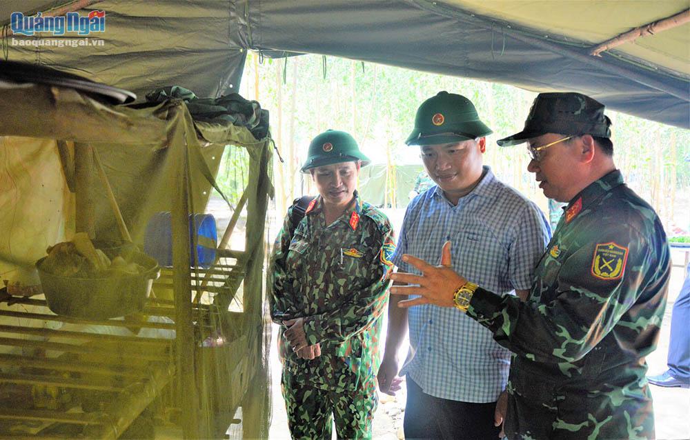 Kiểm tra công tác chuẩn bị diễn tập khu vực phòng thủ tỉnh tại thao trường Phổ Nhơn