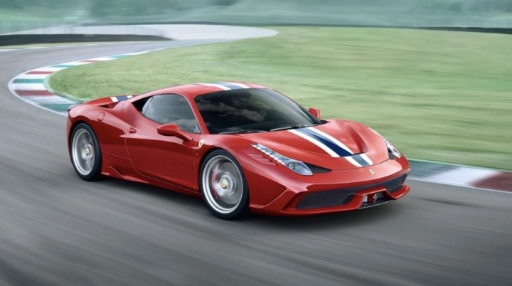 Nhiều siêu xe Ferrari bị triệu hồi vì lỗi túi khí Takata. Ảnh: Motor1.