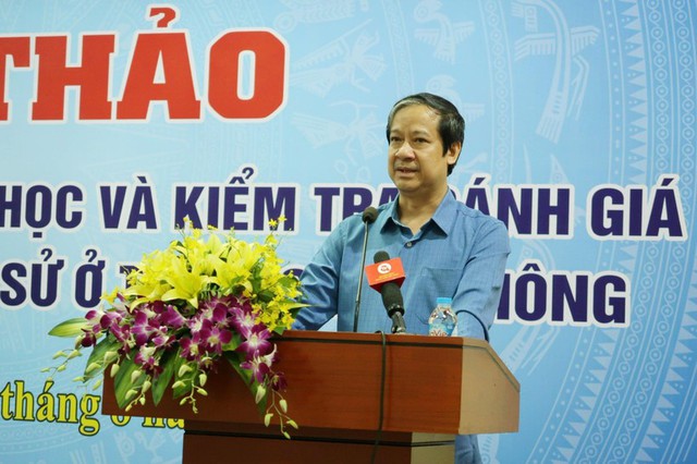 Bộ trưởng Bộ GD&ĐT Nguyễn Kim Sơn cho biết Bộ GD&ĐT yêu cầu đổi mới môn Lịch sử, Ngữ văn không những về phương pháp dạy học mà phải đổi mới toàn diện hơn.