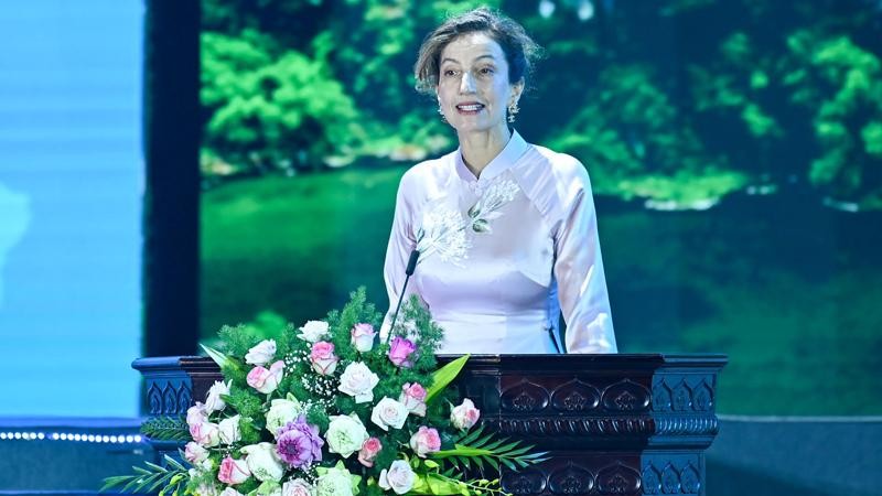 Tổng Giám đốc UNESCO Audrey Azoulay phát biểu tại lễ kỷ niệm. (Ảnh: DUY LINH)