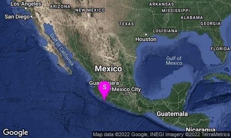 Mexico đã đưa ra cảnh báo sóng thần tại khu vực bờ biển gần tâm chấn của trận động đất độ lớn 7,7 vừa xảy ra vào hồi 13 giờ 5 phút (theo giờ địa phương) tại Coalcoman, bang Michoacan.