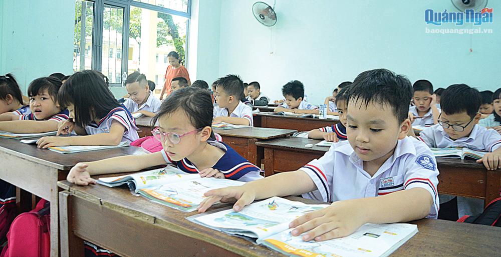 Thành phố Quảng Ngãi: Giảm quá tải cho các trường trung tâm