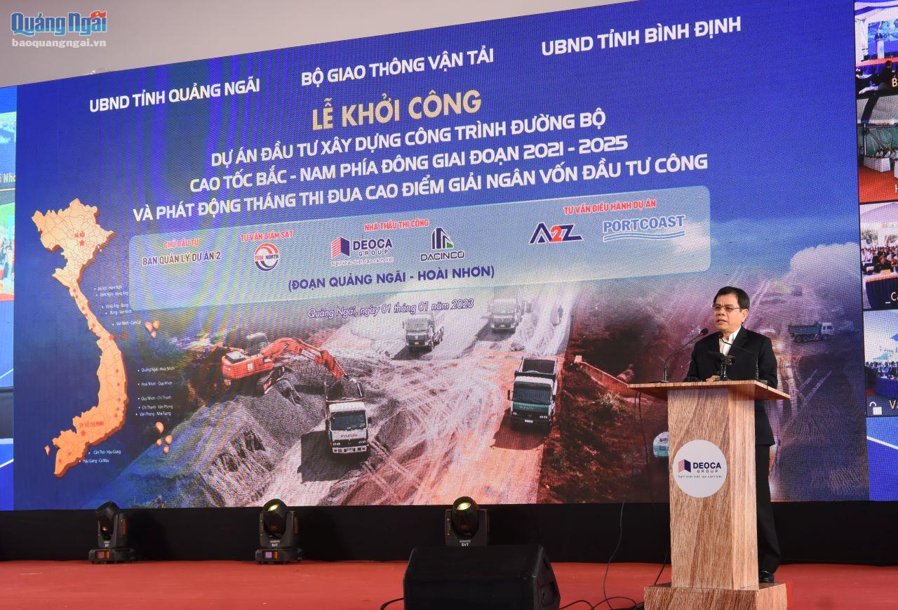 Chủ tịch UBND tỉnh Đặng Văn Minh phát biểu tại buỗi lễ.