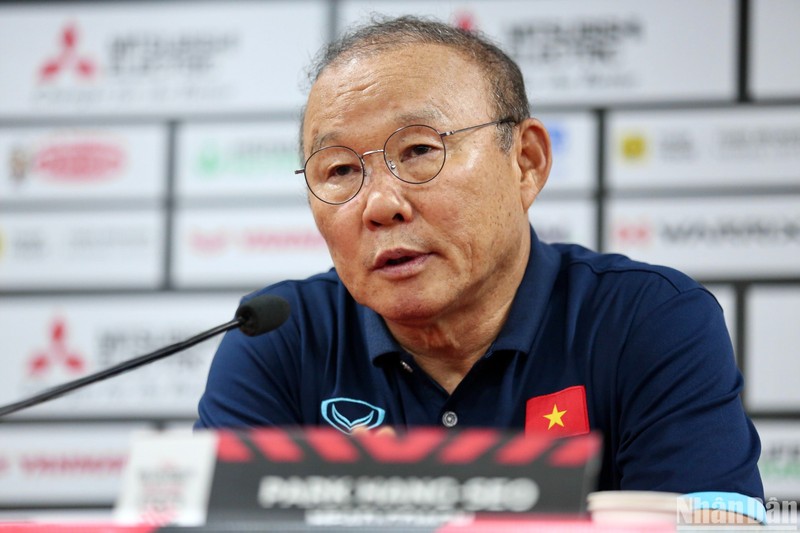 Ai sẽ thay thế HLV Park Hang Seo dẫn dắt đội tuyển Việt Nam sau khi hết hợp  đồng