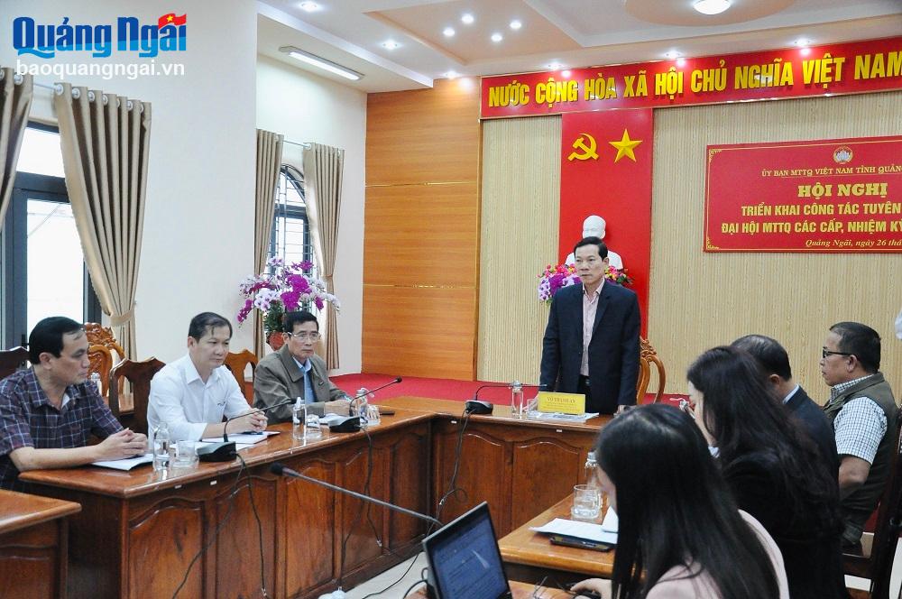 Trưởng ban Dân vận Tỉnh ủy, Chủ tịch Ủy ban MTTQ Việt Nam tỉnh Võ Thanh An phát biểu tại hội nghị. 