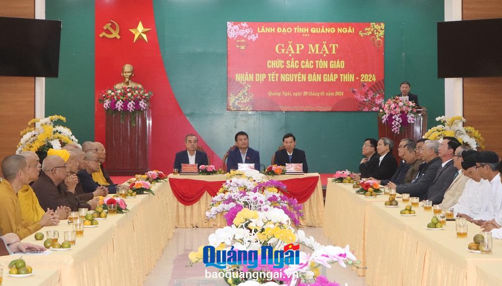 Các đại biểu dự buổi gặp mặt.