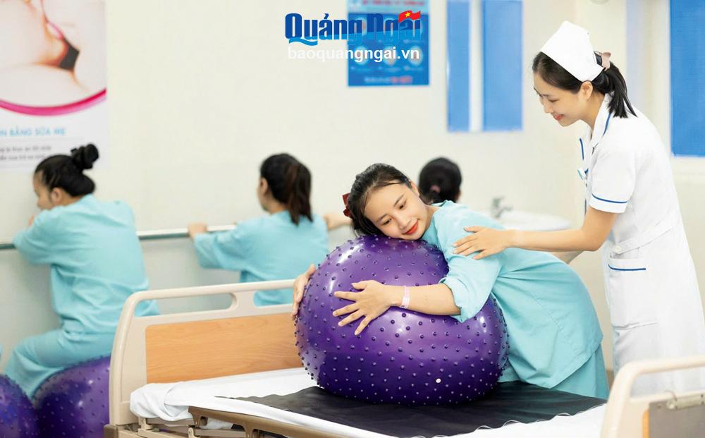 Bệnh viện Sản - Nhi tỉnh không ngừng đổi mới, nâng cao chất lượng dịch vụ y tế, hướng đến sự hài lòng của người bệnh.     ẢNH: KHẢ NHIÊN