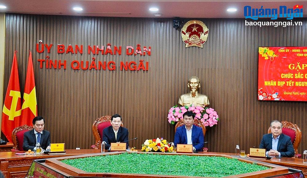 Các đại biểu tham dự buổi gặp mặt.