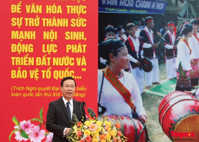 Chủ tịch nước Võ Văn Thưởng khẳng định, Việt Nam là một quốc gia tươi đẹp, có nền văn hiến lâu đời, lịch sử hào hùng và một nền văn hóa giàu bản sắc, thống nhất trong đa dạng - Ảnh: toquoc.vn
