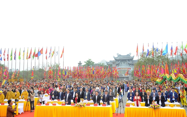 Khai hội chùa Bái Đính - Xuân Giáp Thìn 2024 đánh dấu bước khởi đầu cho chuỗi các hoạt động kỷ niệm 10 năm Quần thể danh thắng Tràng An - Ảnh: Minh Đường