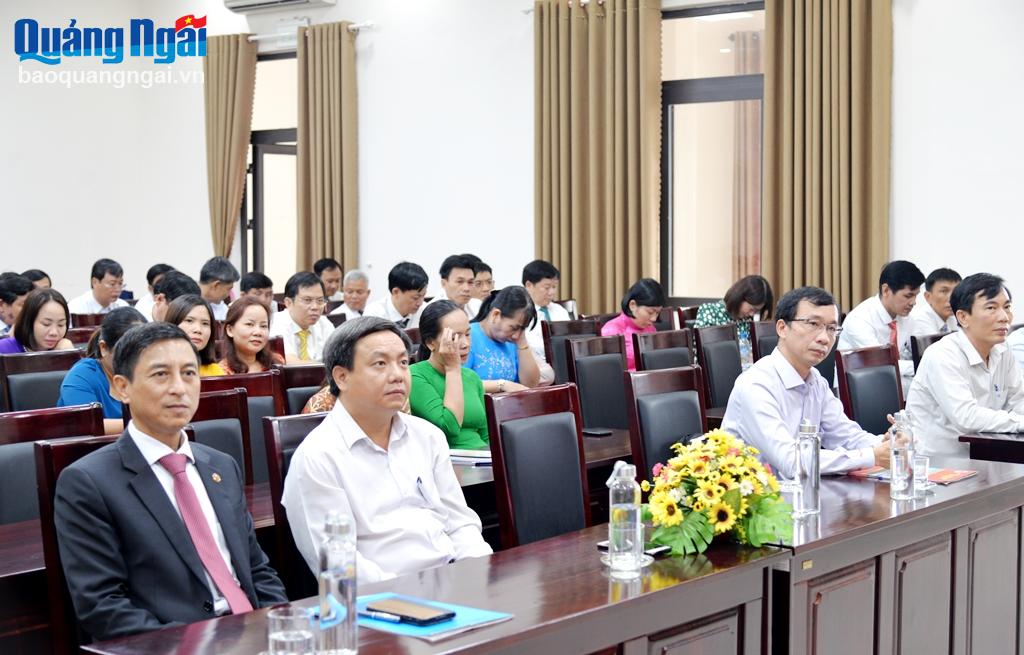 Đại biểu dự Lễ khai giảng lớp Cao cấp lý luận chính trị K74B.23, khóa 2023 - 2025, hệ không tập trung tại Quảng Ngãi. 
