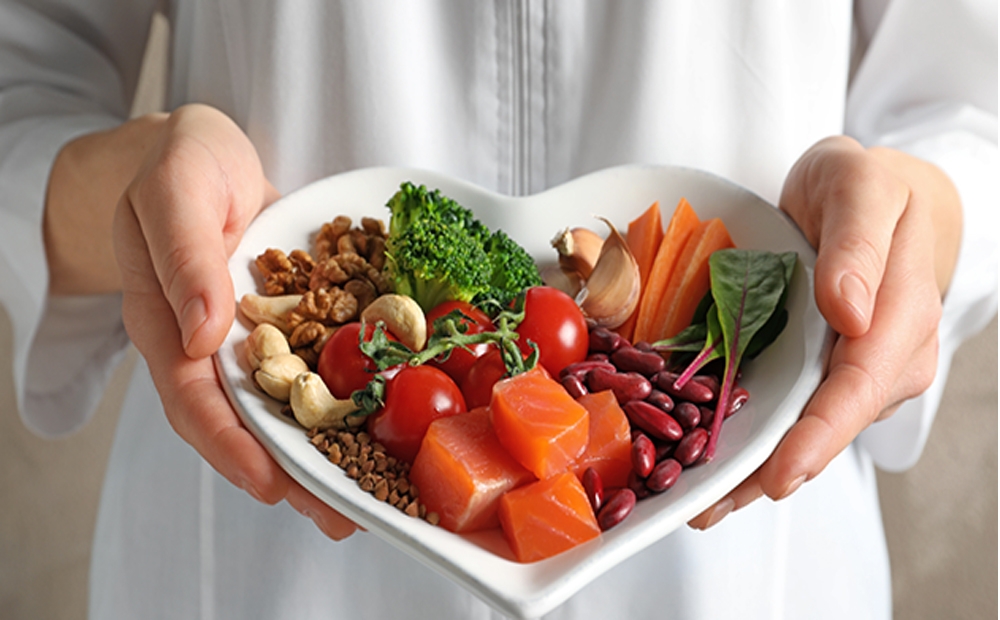 Cách ăn uống bảo vệ sức khỏe tim mạch