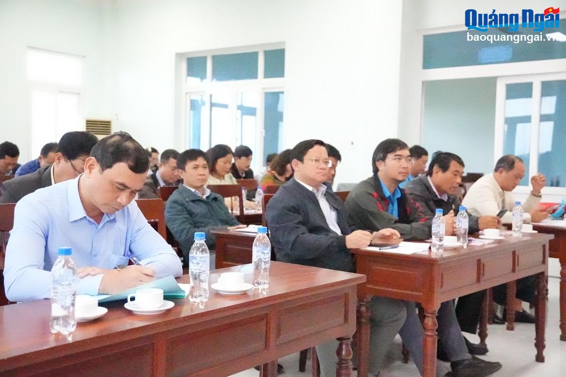 Các đại biểu tham dự hội nghị. 