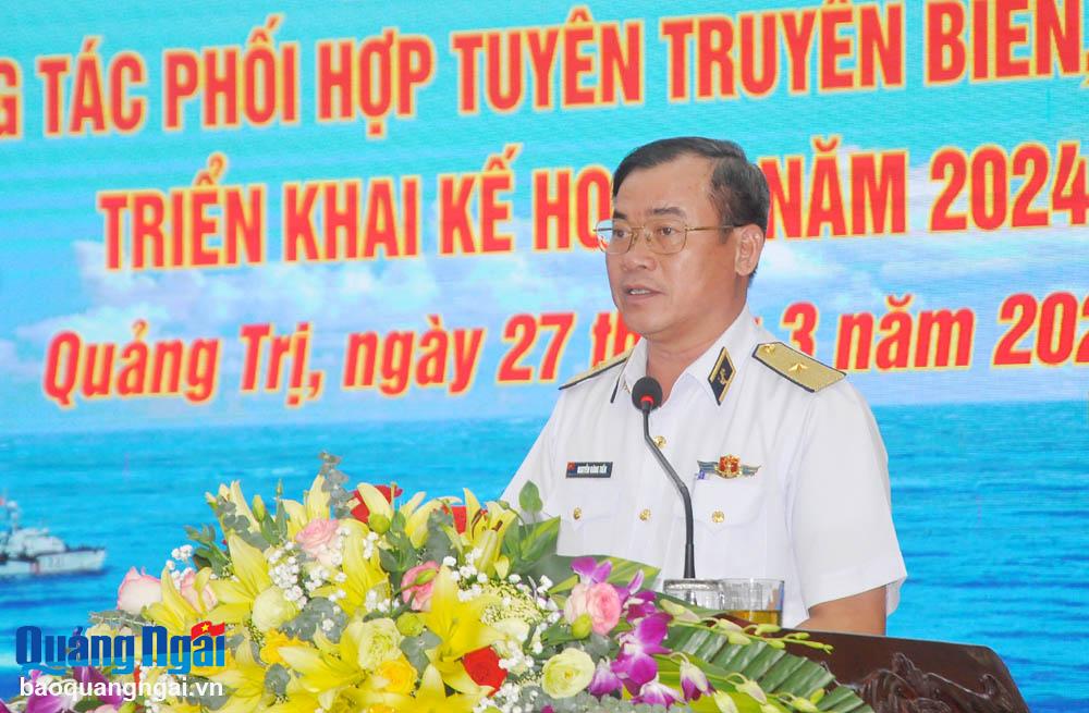 Chuẩn Đô đốc Nguyễn Đăng Tiến - Bí thư Đảng ủy, Chính ủy Vùng 3 Hải quân phát biểu kết luận hội nghị.