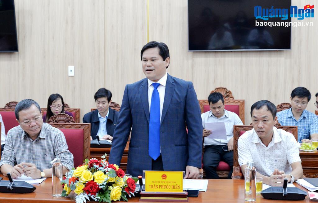
Phó Chủ tịch UBND tỉnh Trần Phước Hiền phát biểu tại buổi làm việc.
