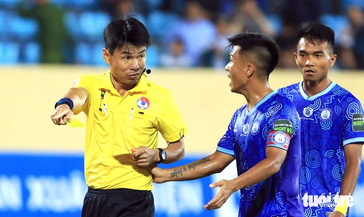 Trọng tài Trương Hồng Vũ không được làm nhiệm vụ ở vòng 6 V-League