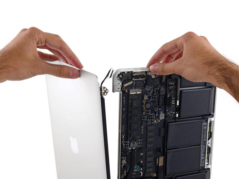 Macbook Care cung cấp dịch vụ sửa chữa, bảo hành đa dạng các dòng Macbook cũ, mới