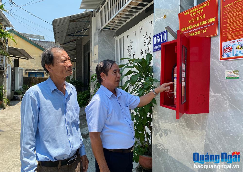 Chi bộ 6, phường Chánh Lộ (TP.Quảng Ngãi) triển khai mô hình
Điểm chữa cháy công cộng.	