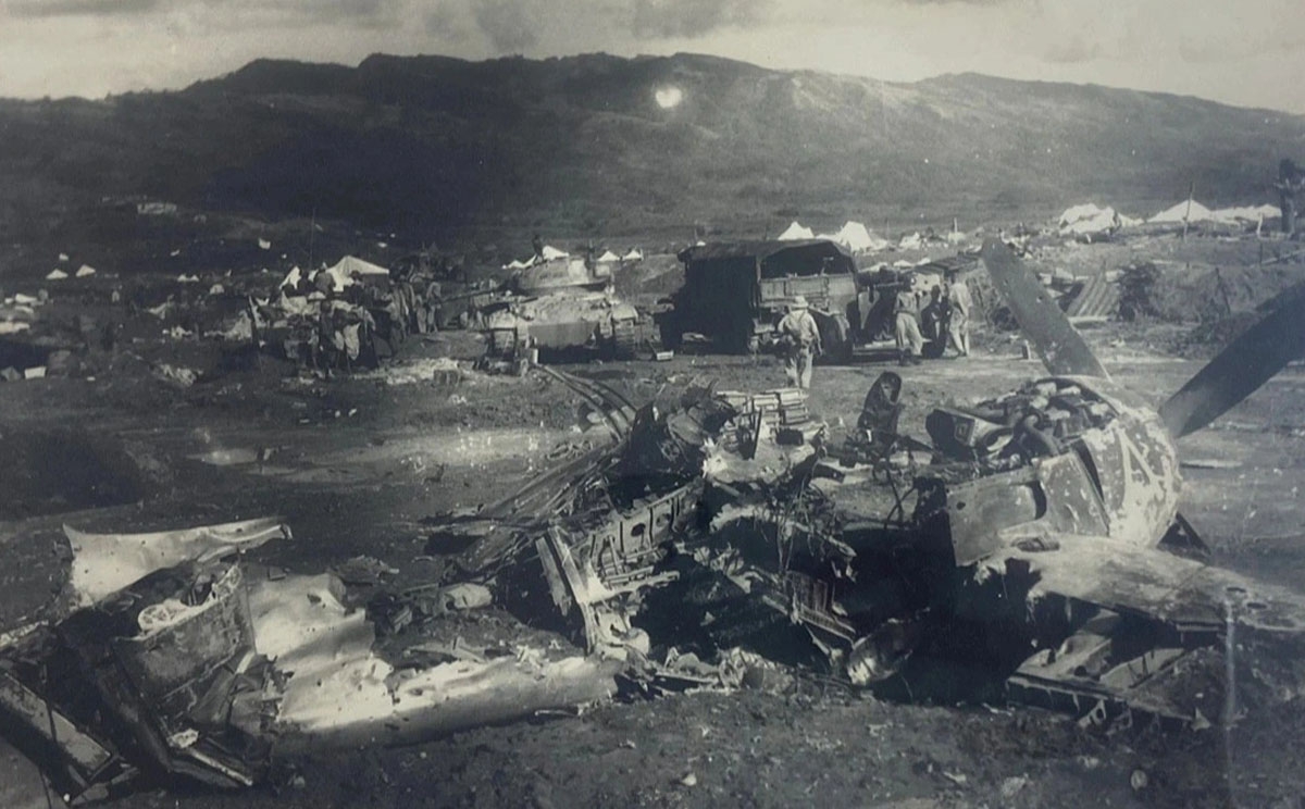 Những xe vận tải và máy bay Pháp bị phá hủy năm 1954   - Nguồn: Trung tâm Lưu trữ quốc gia III 