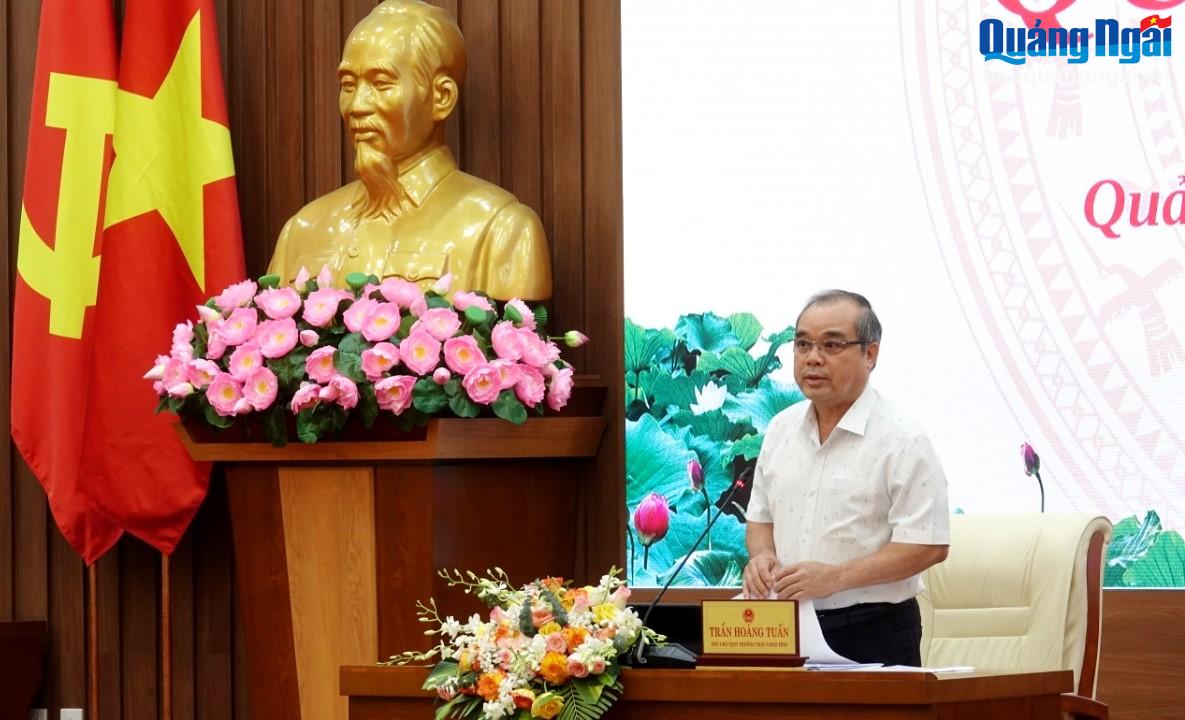 Phó Chủ tịch Thường trực UBND tỉnh Trần Hoàng Tuấn phát biểu kết luận.