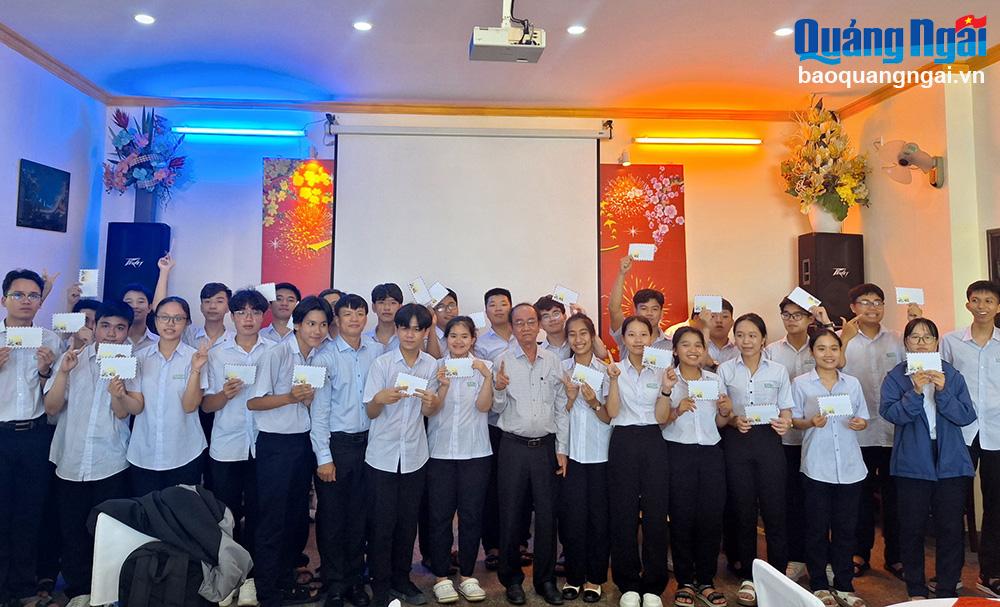 Trường THPT Chuyên Lê Khiết đoạt 50 huy chương, tăng 6 huy chương so với kỳ thi năm 2023.