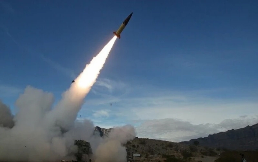 Tên lửa được phóng từ Iran về phía Israel tối 13/4/2024. Ảnh: IRNA